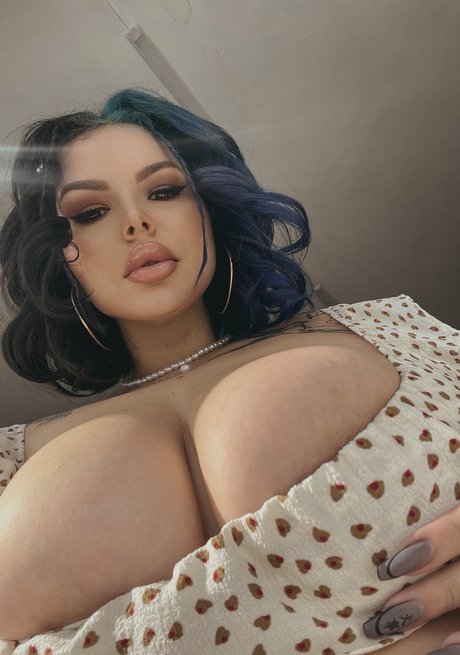 gros seins ébène onlyfans art exclusif galeries