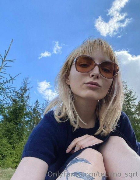 techno sqrt art modèle galeries