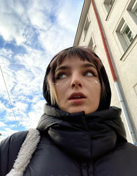 techno sqrt star du porno gratuit image