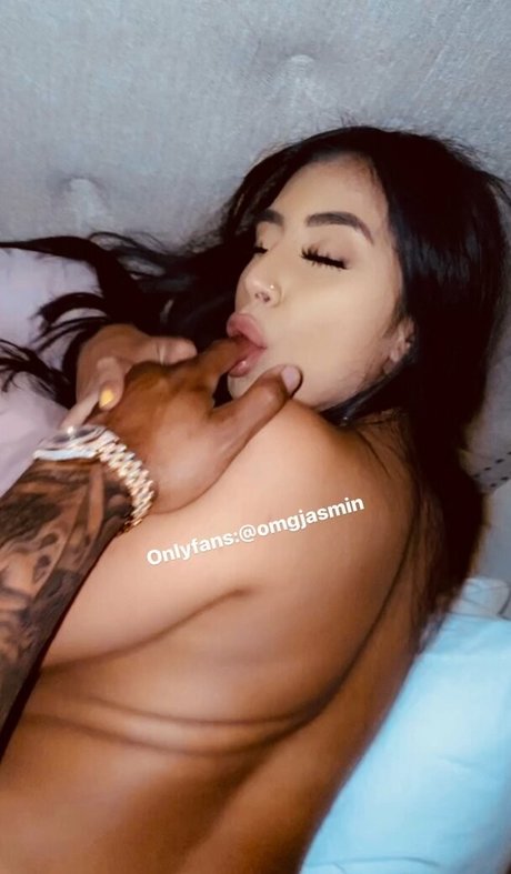 chatte poilue mature onlyfans art exclusif photo