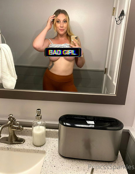 edentaylorxo beau modèle des photos