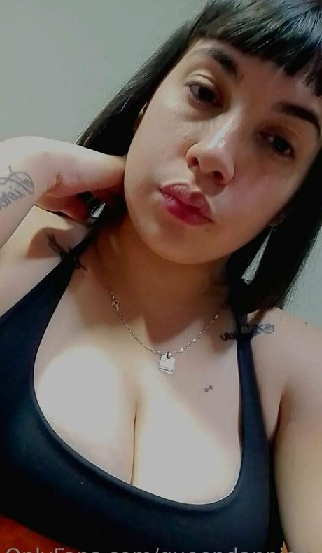 queendanniela star du porno gratuite img