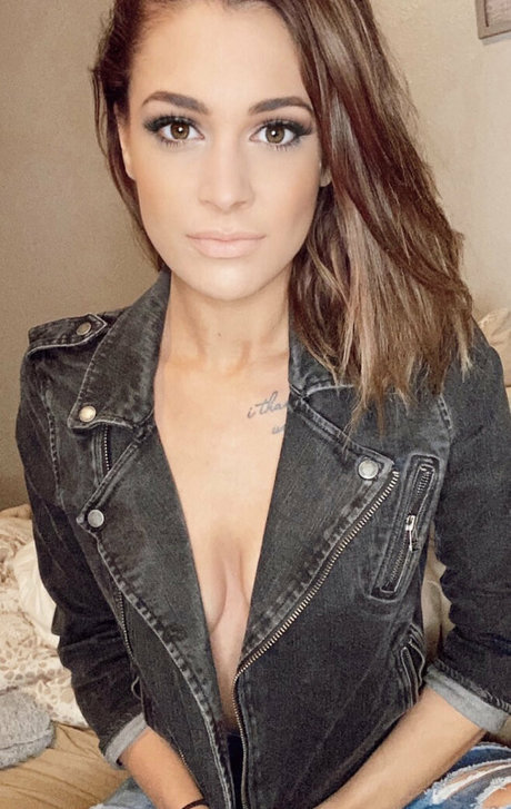 enceintes soumises onlyfans nue en haute qualité des photos