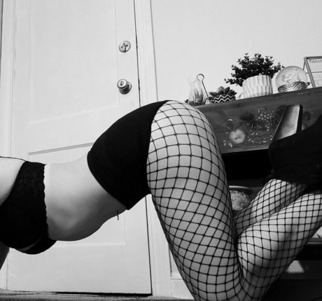 spilledwine420 actrice sexy image