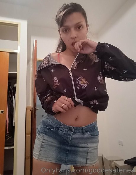 adolescent maigre onlyfans chaud exclusif images