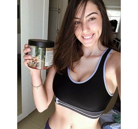 Liron Swisa actrice pornographique galeries