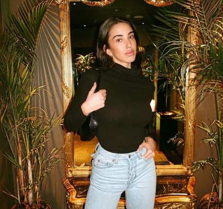 Liron Swisa modèle joli archive