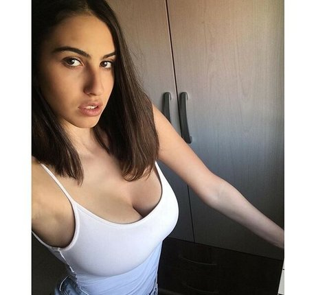 Liron Swisa star du porno de haute qualité img