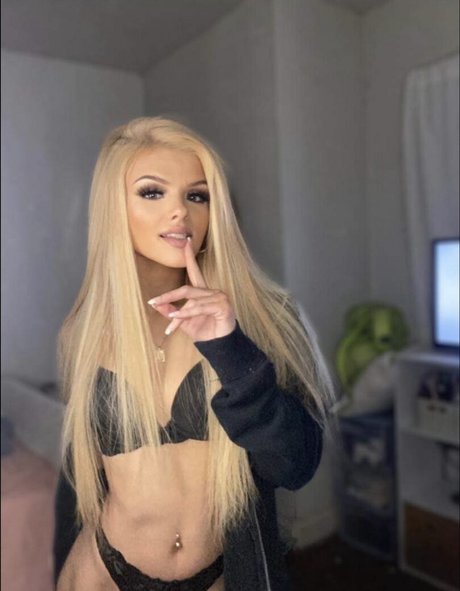Taylor Marie haut de star du porno des photos