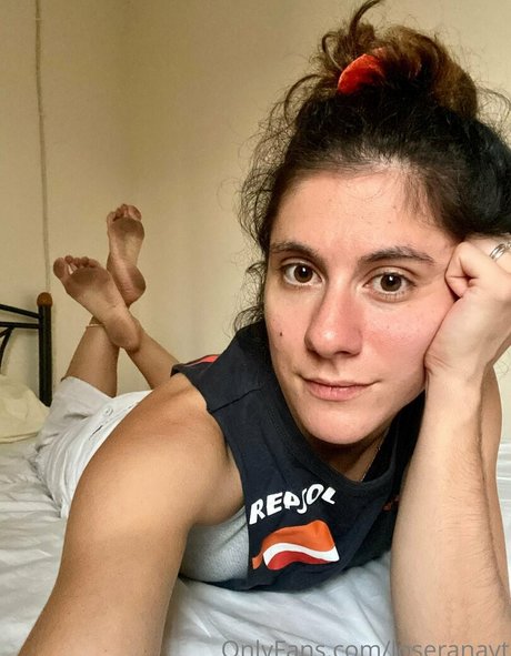 loseranayt modèle sexy des photos