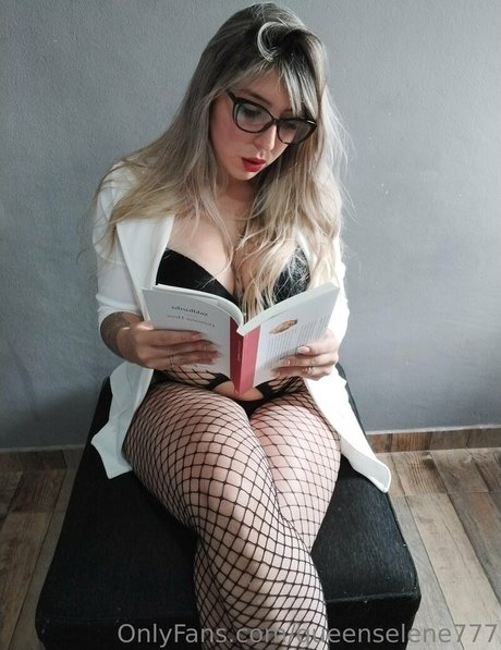 vieille milf onlyfans art pornographique galerie