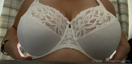 bigandbustytitty actrice hd image