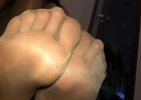 cuteelisen actrice érotique photos