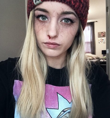 Billie Webb modèle meilleur collection