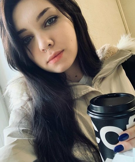 Roxy Loov sexe star image