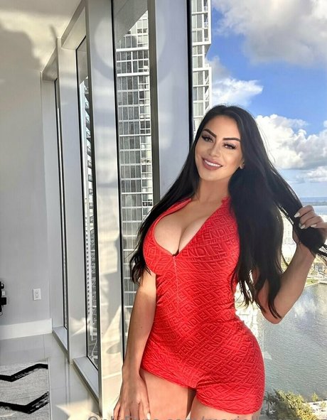 Mariella Mae belle star du porno photos