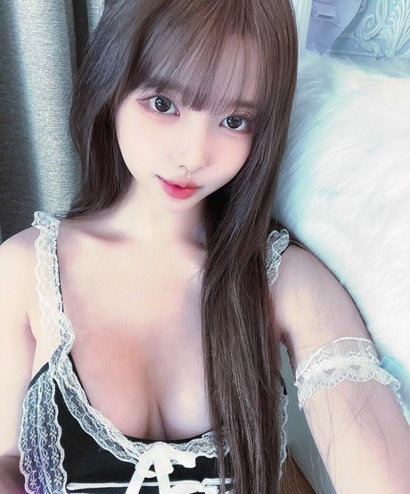 mina8017 star du sexe photo