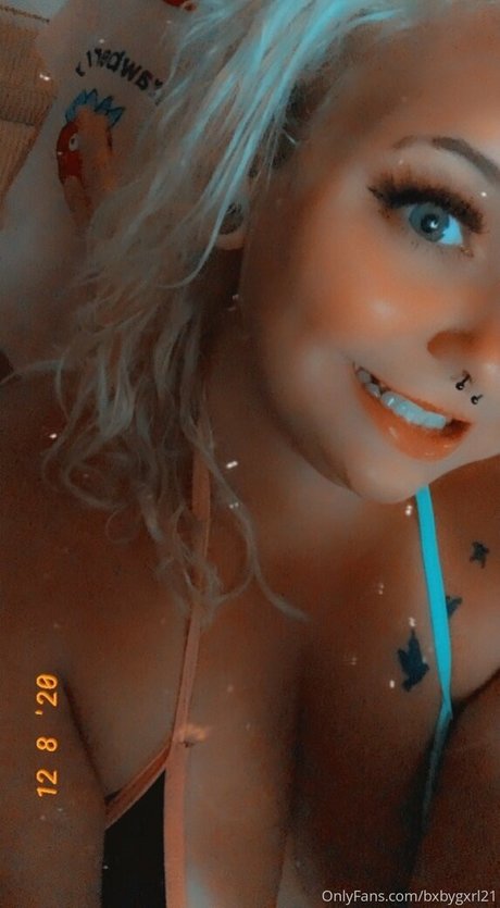 blonde en forme onlyfans gratuit belle images