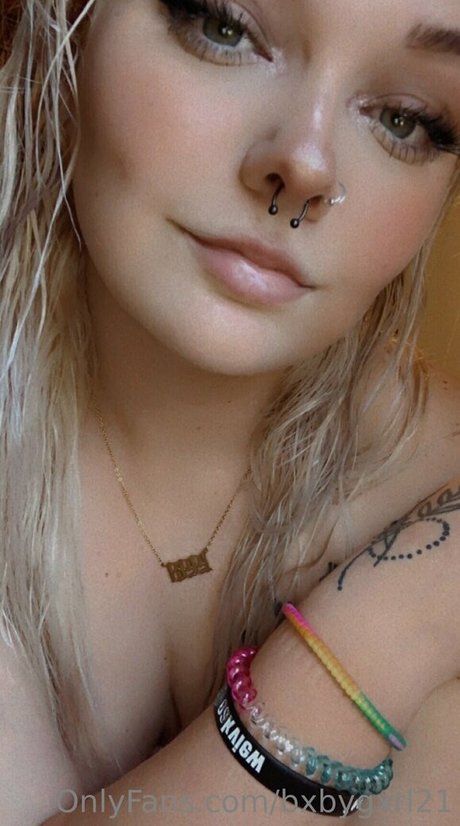 bxbygxrl21 modèle hd galeries