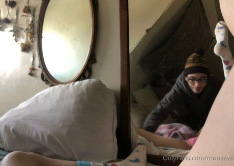 blonde aux gros seins onlyfans nus pornographiques photos