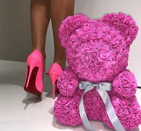 Noele Natalia art star du porno archive