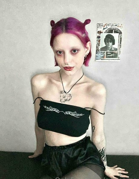 arielmurrr actrice nue image