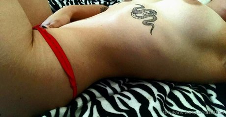 vampy alicia actrice chaude des photos