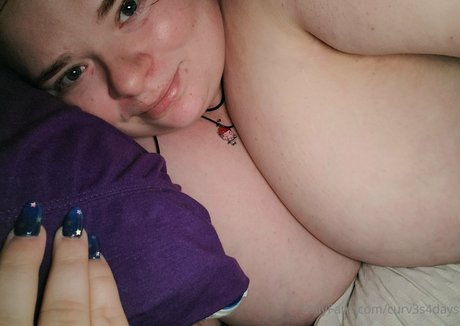 curv3s4days jolie actrice img