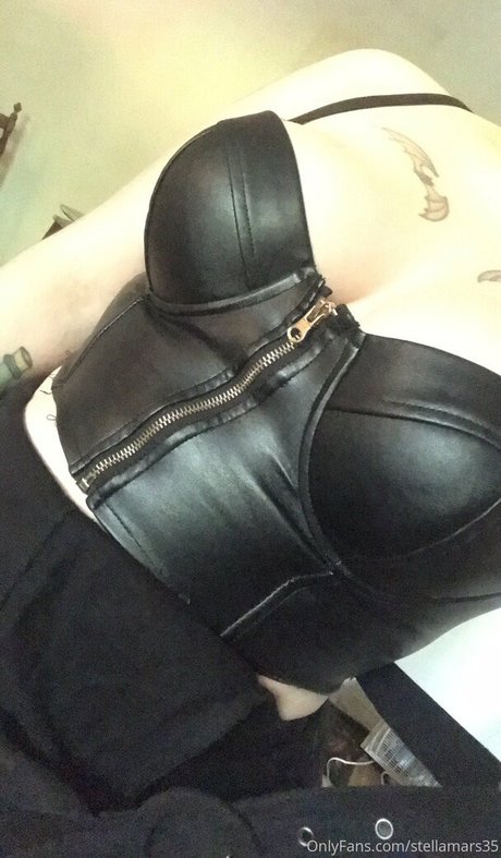 stellamars35 actrice érotique photo