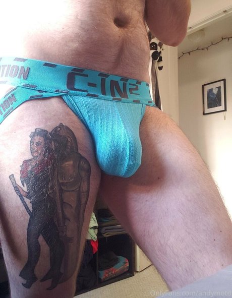 fans de gros seins asiatiques uniquement nus érotiques photos