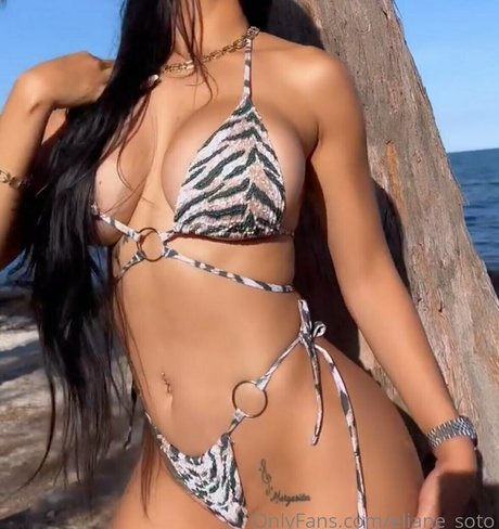 Eliane Soto jolie star du porno img
