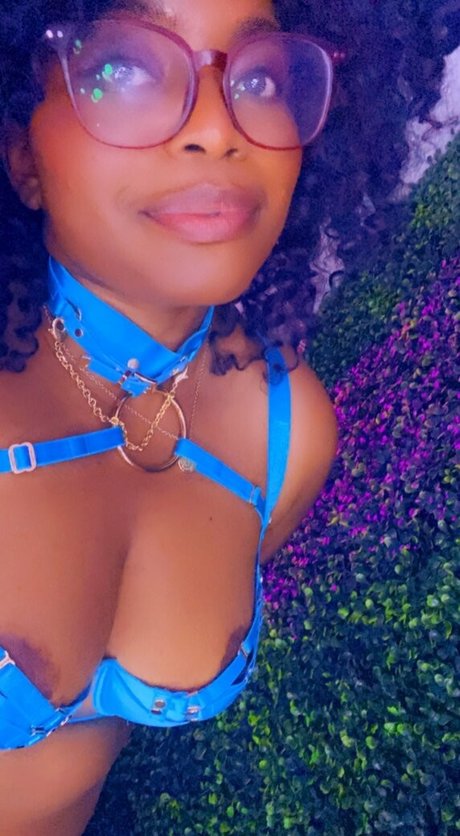 ohlivvynoir modèle adulte galeries