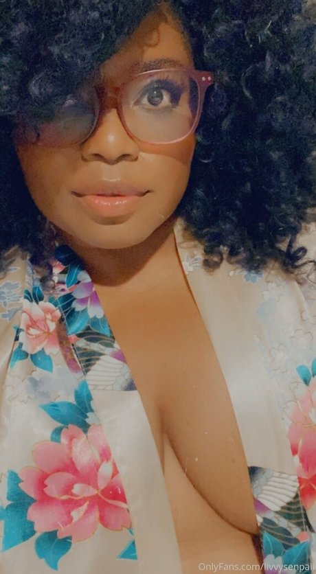 ohlivvynoir modèle porno img