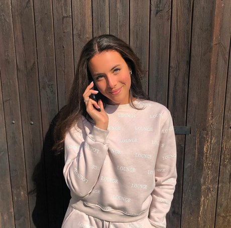 Illana Barry étoile exclusive archive