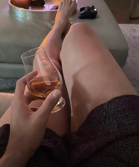 LillyBehave modèle images