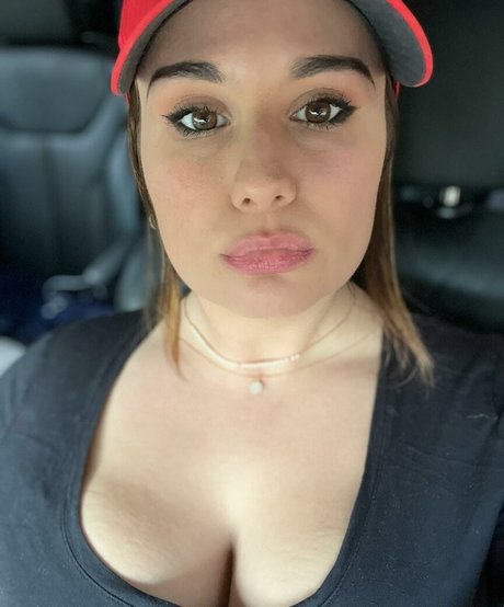 LillyBehave art de star du porno img