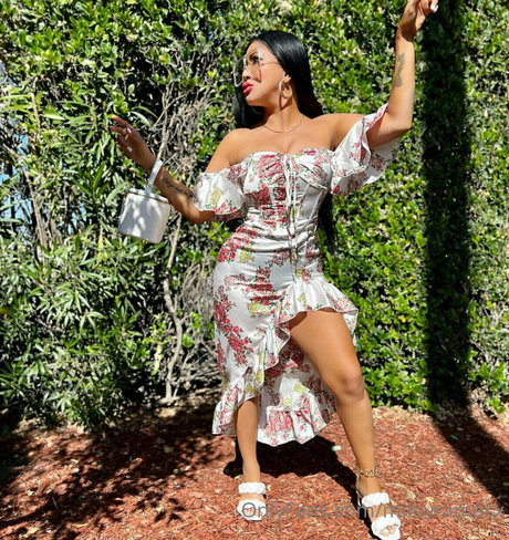 blonde étudiante onlyfans assez chaud collection