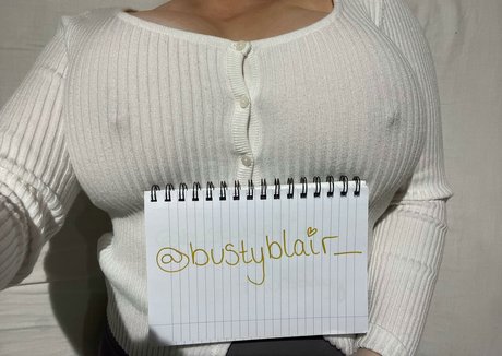 Blair W modèle nu image