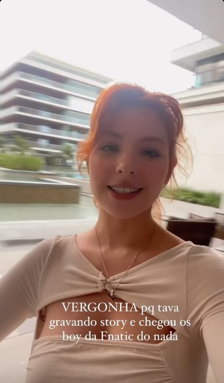 Isadora Basile nus de stars du porno galeries