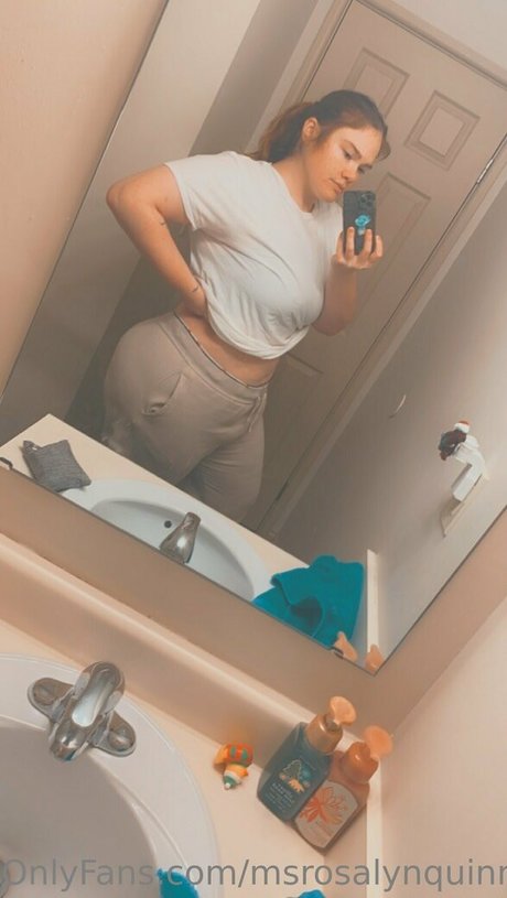 msrosalynquinn555 actrice photo