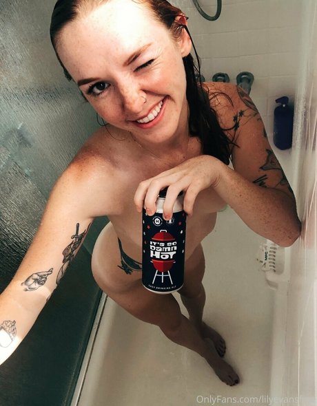 lilyevansfree actrice pornographique des photos