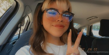 Geminisavy star du porno de haute qualité photos
