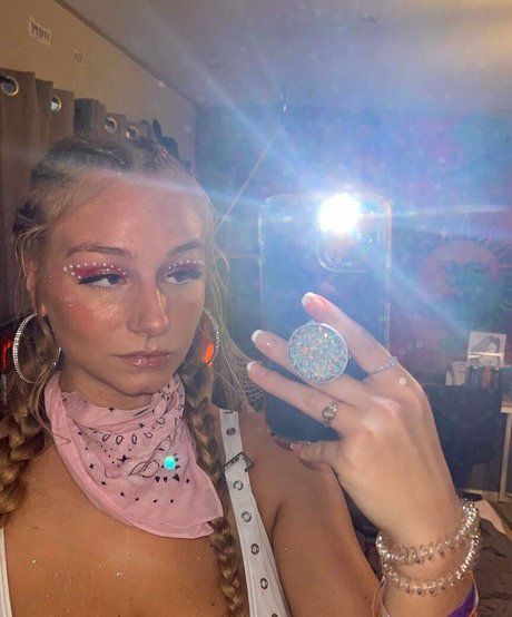 Hannah Alyssa Woods étoile collection