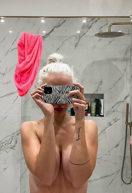 blonde lady actrice chaude galerie