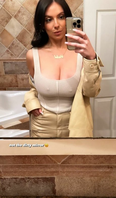 Rachel Winchester jolie star du porno galeries