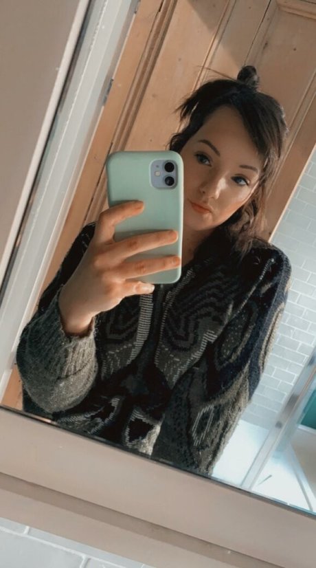 Maisey Brooks jolie étoile galeries