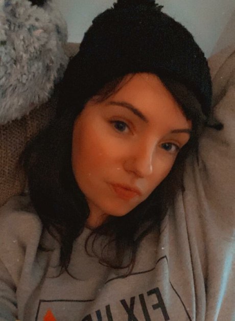 Maisey Brooks modèle parfait galeries