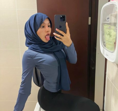 oklinfia modèle xxx galerie