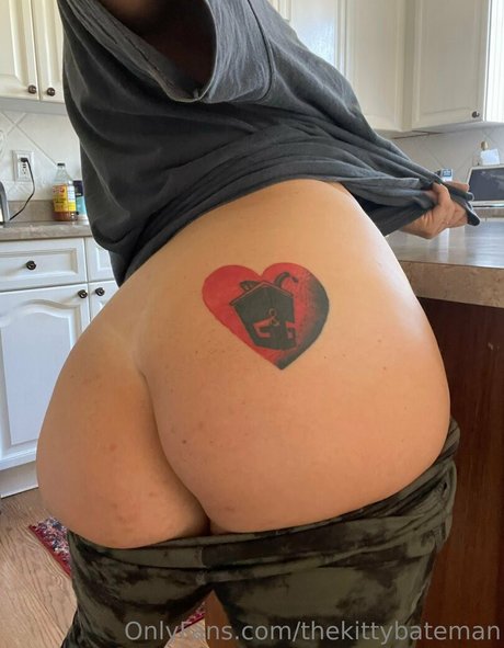 thekittybateman haut étoile galerie