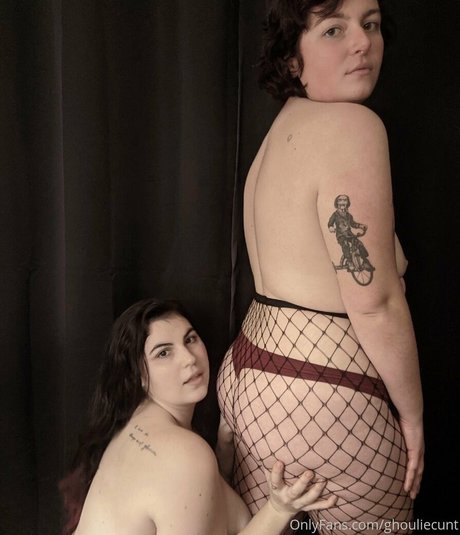 ghouliecunt star du porno gratuit img